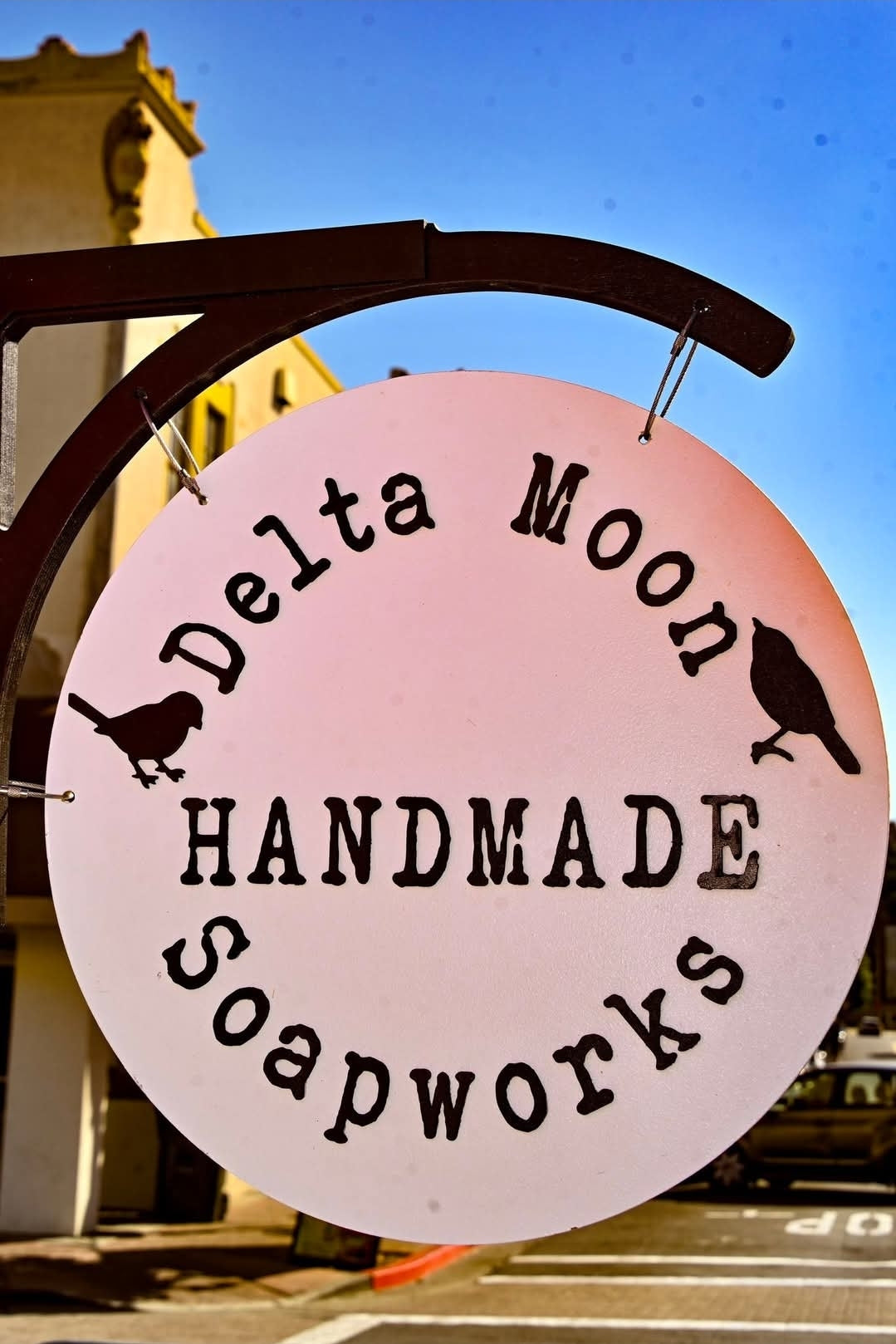 Oatmeal Milk and Honey Goat Milk Bath bomb